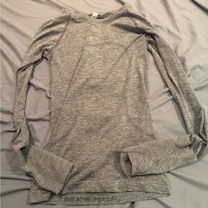 Lululemon women’s long sleeve